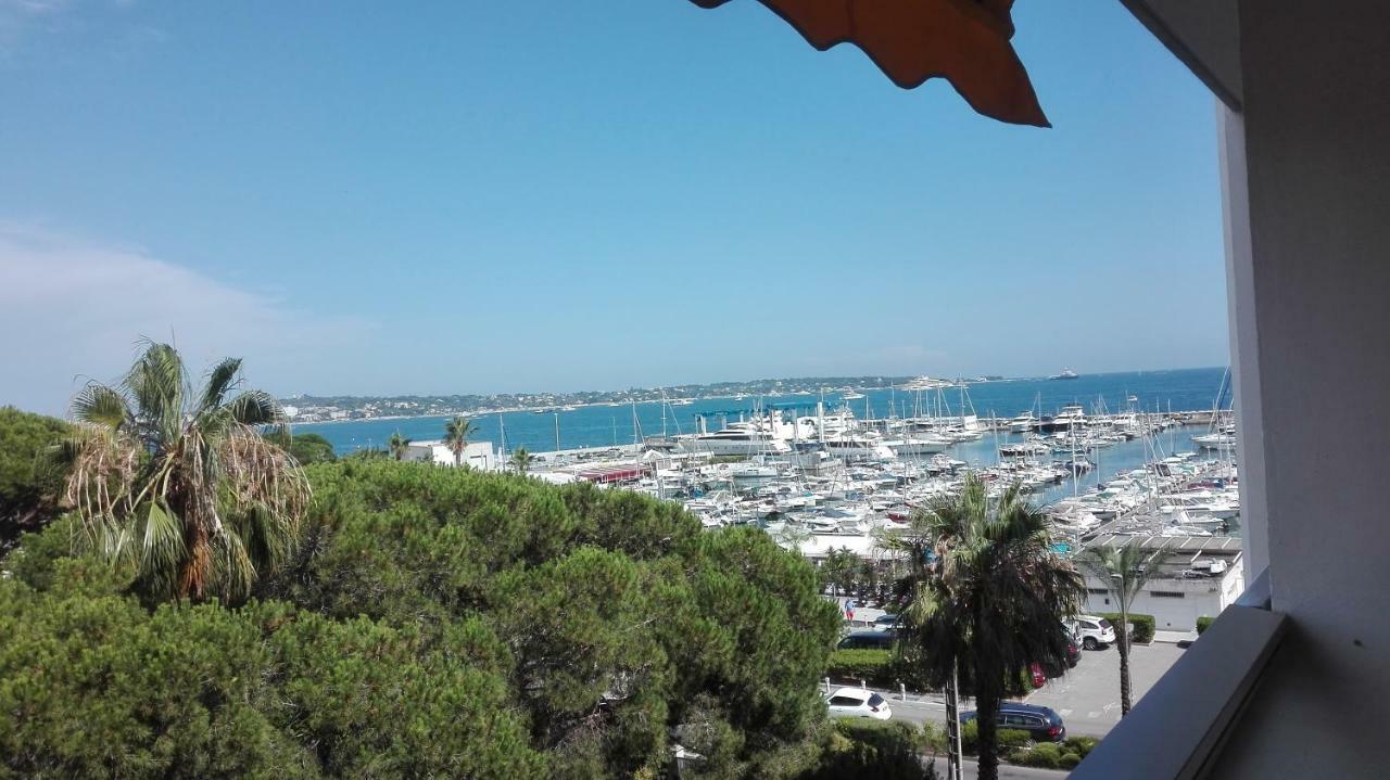 Grand Studio Climatise En Bord De Mer Avec Parking Securise Golfe-Juan Exterior photo